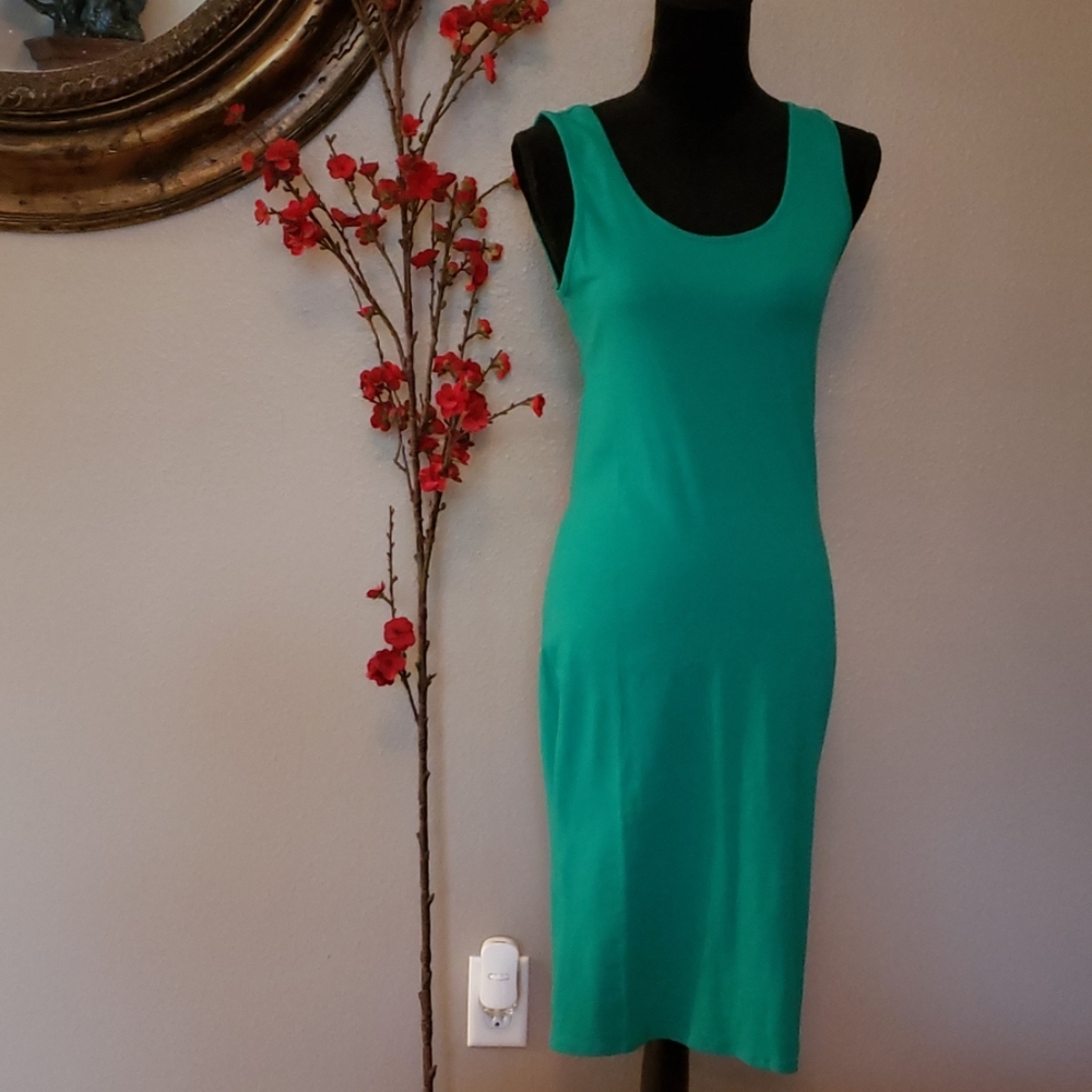 Emerald midi dress